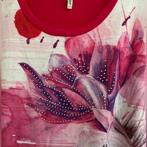 Belah & Codey women’s pink floral top,Size medium. - Picture 3 of 8